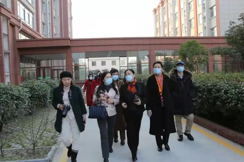 中国女企业家协会来枣视察并启动“关爱她健康”活动  
